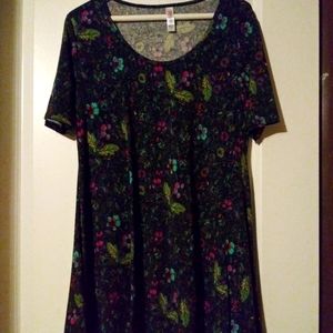LuLaRoe Floral Perfect Tee